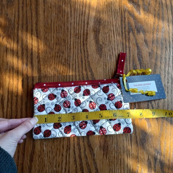 NWT Quilted Ladybug Zippered Pouch Wallet Coin Purse Glasses Case - Picture 5 of 13